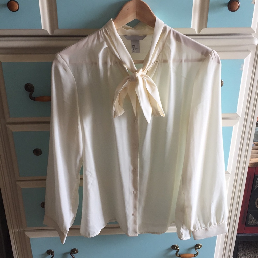 SOLD! Cream button down w/ neck tie